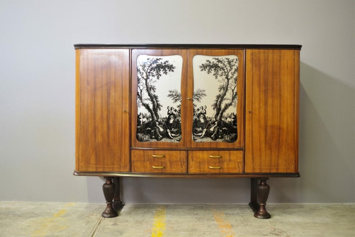 Mobile credenza in legno impiallacciato di ciliegio, anni '50 • Vendita