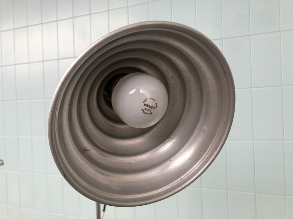 Nastro Elastico Benda Involucro Medico Isolato Su Sfondo Bianco Gm1400268717 453897199 - Foto 3