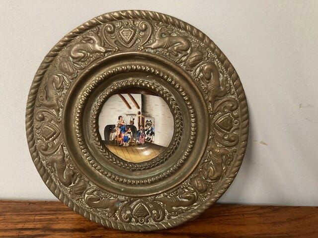 Espositore In Legno Miniatura 1:12 – 3 Ripiani Con Staffe Ottone, Per Casa Delle Bambole